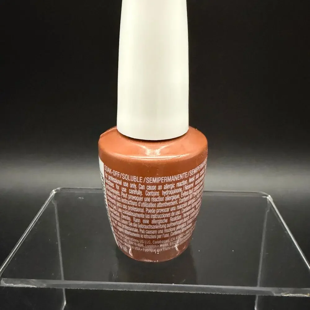 OPI Gel Color Material Gworl 15ml/0.5 fl oz Gel Nail Pol ish Soak-Off